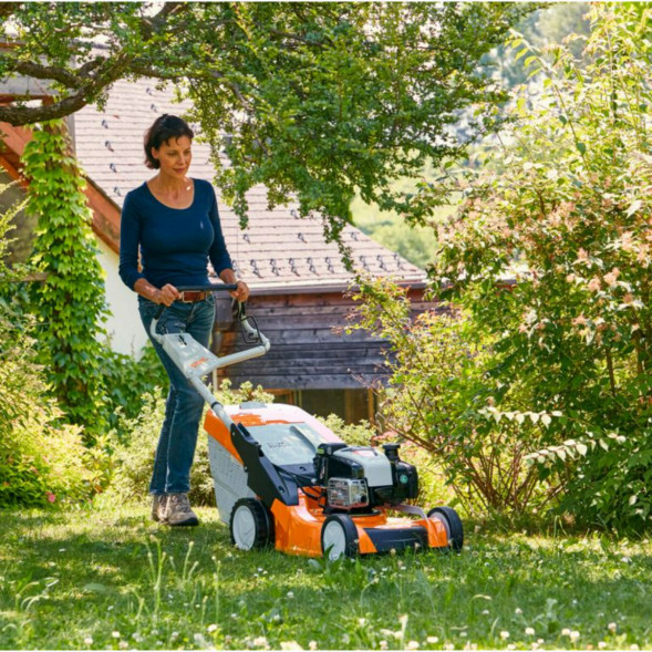 Бензиновая газонокосилка STIHL RM 650 V в Чите