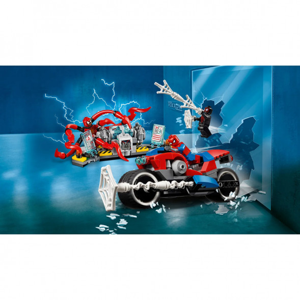 Конструктор LEGO Super Heroes 76113 Спасательная операция на мотоциклах в Чите