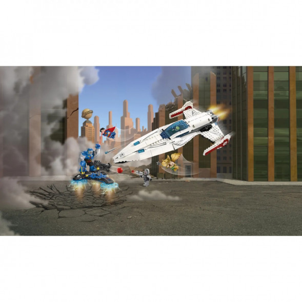 Конструктор LEGO Super Heroes 76028 Вторжение Дарксайда в Чите