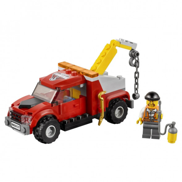 Конструктор LEGO City Police 60137 Побег на буксировщике в Чите