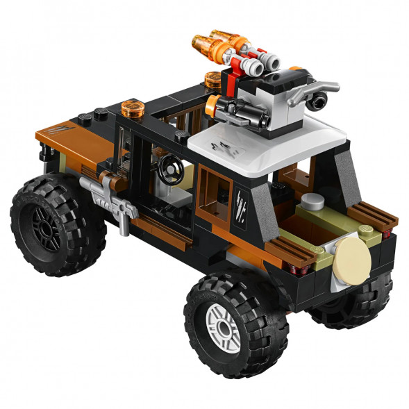 Конструктор LEGO Super Heroes 76050 Опасное ограбление в Чите