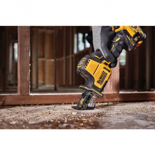 Аккумуляторная сабельная пила DEWALT DCS369NT, без АКБ и ЗУ, в кейсе TSTAK в Чите