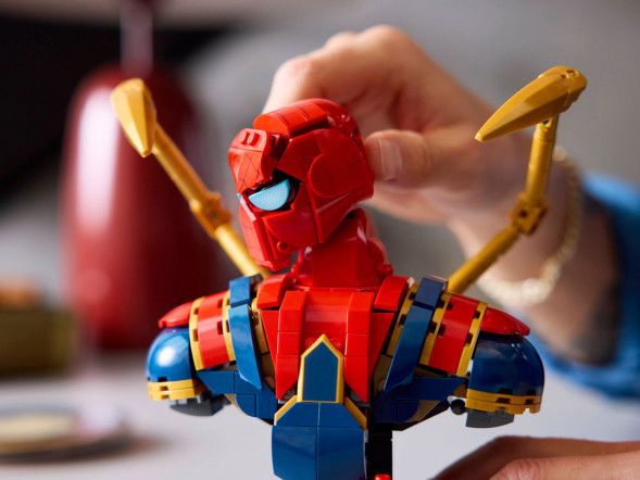 Конструктор LEGO Super Heroes 76326 Бюст Железного Человека-паука в Чите