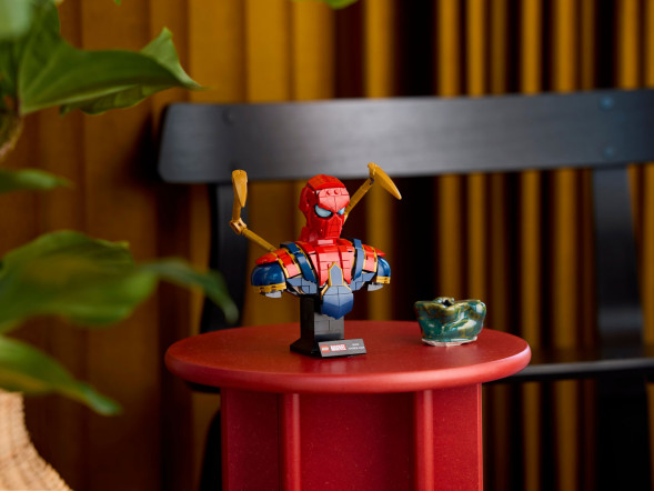 Конструктор LEGO Super Heroes 76326 Бюст Железного Человека-паука в Чите