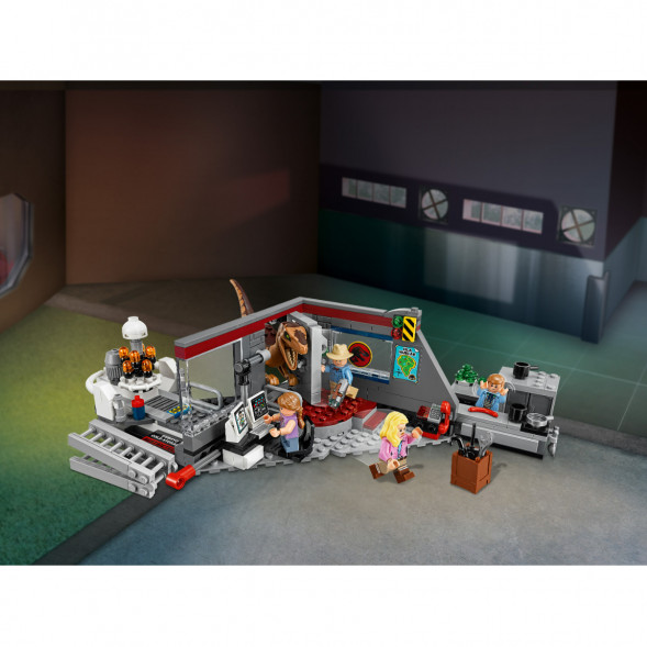 Конструктор LEGO Jurassic World 75932 Охота на рапторов в Парке Юрского Периода в Чите
