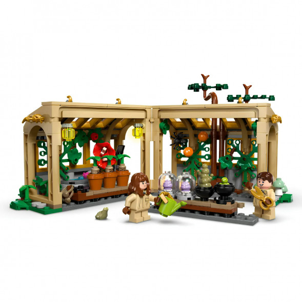 Конструктор LEGO Harry Potter 76445 Замок Хогвартс: Урок травологии в Чите