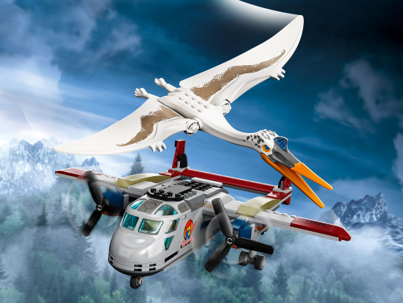 Конструктор LEGO Jurassic World 76947 Кетцалькоатль: нападение на самолёт в Чите