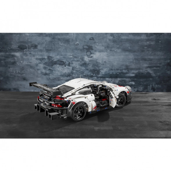 Конструктор LEGO Technic 42096 Porsche 911 RSR в Чите