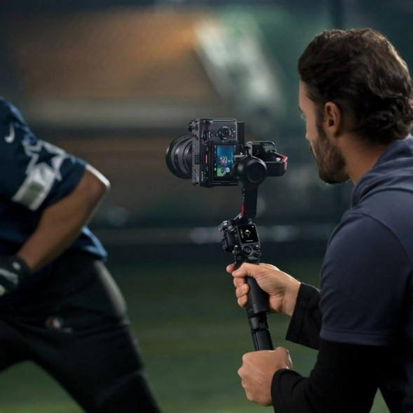 Стабилизатор DJI Ronin RS 4 Combo  в Чите